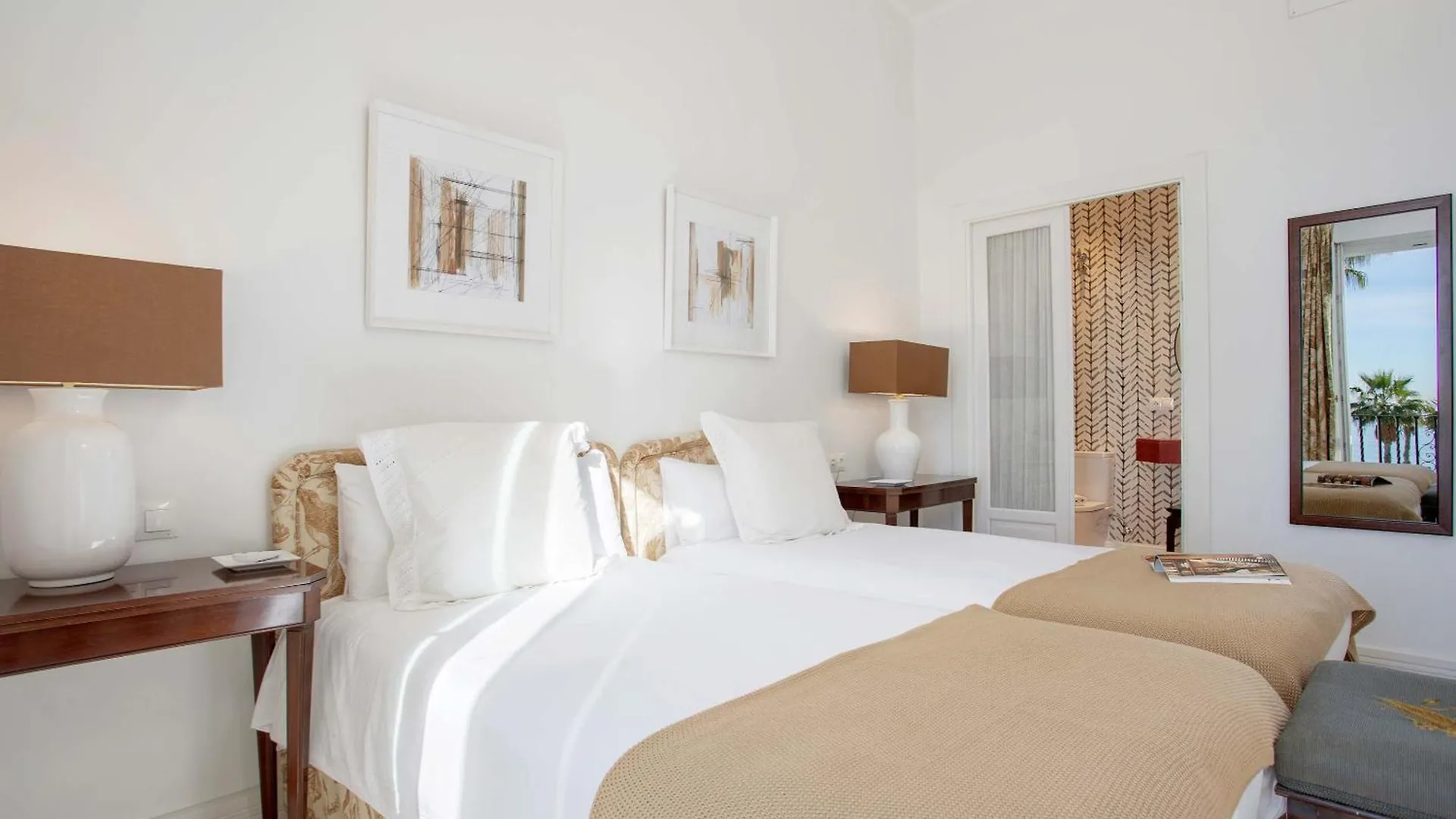 Genteel Home Paseo Maritimo Malaga 0*,